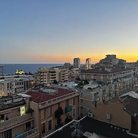 A Stone Through From Monaco, With Spectacular View Daire